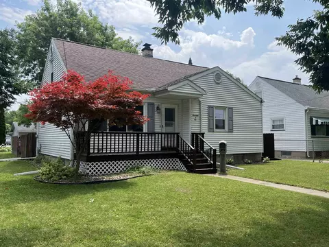 1701 Fitzhugh, Bay City, MI 48708