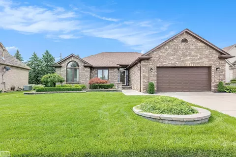 19578 Jack Pne, Macomb, MI 48042