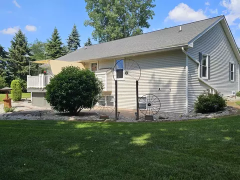 Exterior - 7748 Riverview, Owosso, MI 48867 photo 5 of 8
