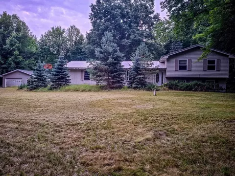 1375 Byfield, Harrison, MI 48625