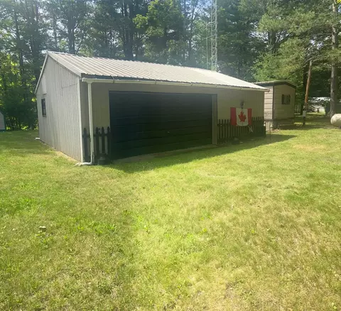 711 Rivers Ter, Gladwin, MI 48624 photo 6