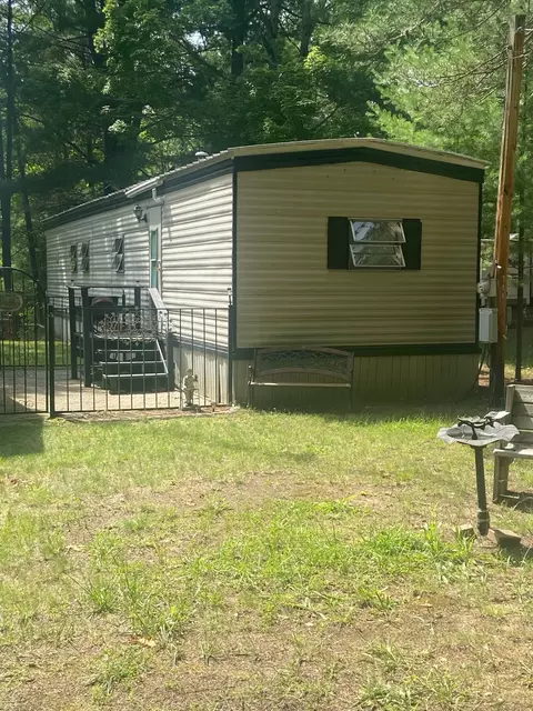 711 Rivers Ter, Gladwin, MI 48624
