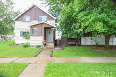 1111 Prospect, Iron Mountain, MI 49801