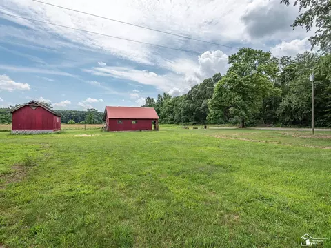 Exterior - 12181 Oelke, Maybee, MI 48159 photo 4 of 5