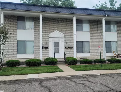 28128 Universal UNIT 94, Warren, MI 48092