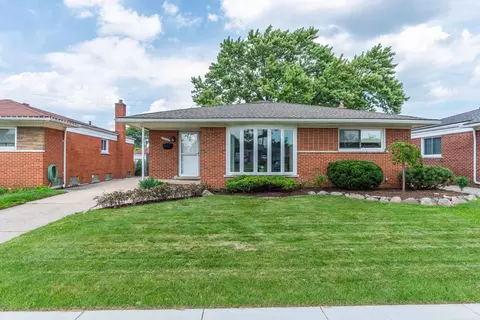 18043 Winsome, Fraser, MI 48026