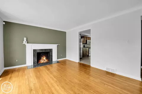Living - 1258 Hampton, Grosse Pointe Woods, MI 48236 photo 1 of 5