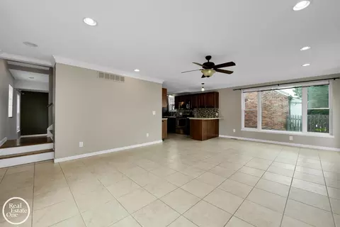 Living - 1258 Hampton, Grosse Pointe Woods, MI 48236 photo 3 of 5