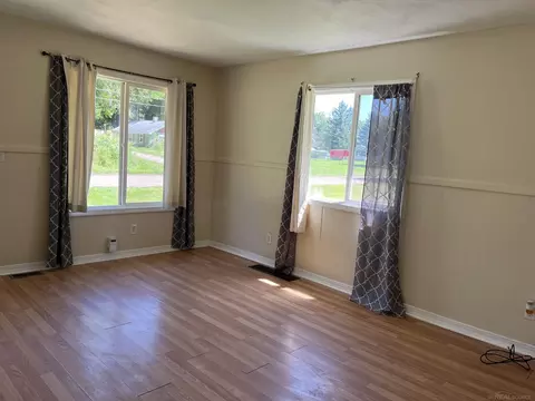 1814 E Willard, Lansing, MI 48910 photo 3