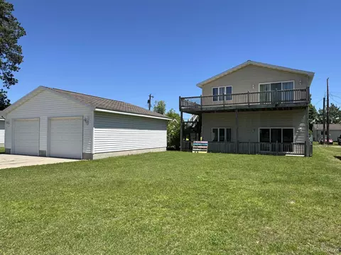 1310 N 1320 N 23rd, Escanaba, MI 49829