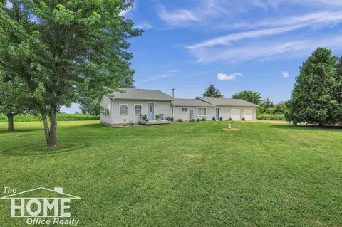 3250 W Epton, Henderson, MI 48841