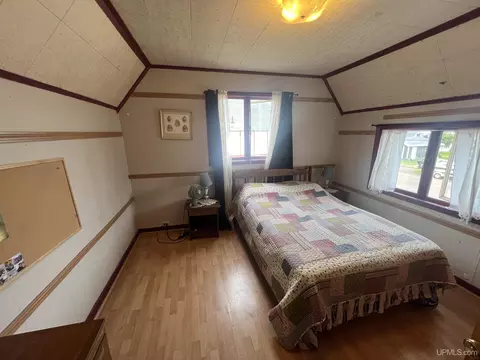Bedroom - 9 2nd, South Range, MI 49963 photo 3 of 4