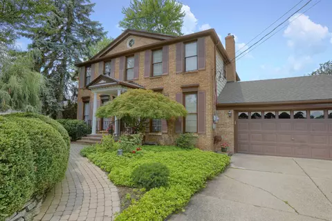 31074 San Juan, Harrison Township, MI 48045