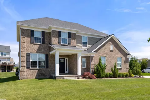 3537 Kingsdale Blvd, Lake Orion, MI 48360