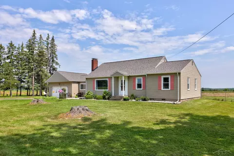 10115 Sharon, Saint Charles, MI 48655