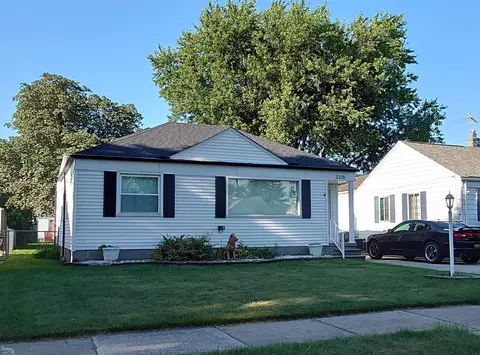 22101 Revere, Saint Clair Shores, MI 48080