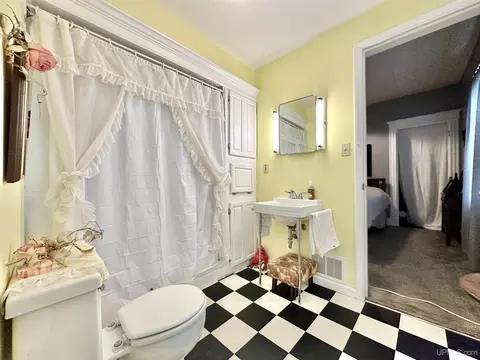 Bath - 512 S 13th, Escanaba, MI 49829 photo 1 of 6
