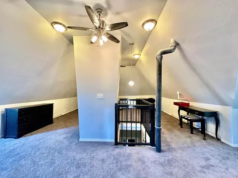 Entry Way - 512 S 13th, Escanaba, MI 49829 photo 3 of 4
