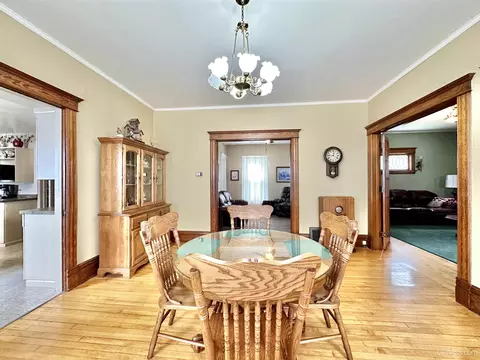 Dining - 512 S 13th, Escanaba, MI 49829 photo 3 of 3