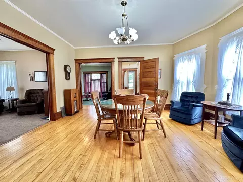 Dining - 512 S 13th, Escanaba, MI 49829 photo 2 of 3