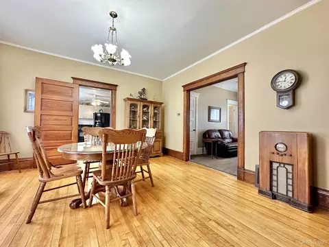 Dining - 512 S 13th, Escanaba, MI 49829 photo 1 of 3