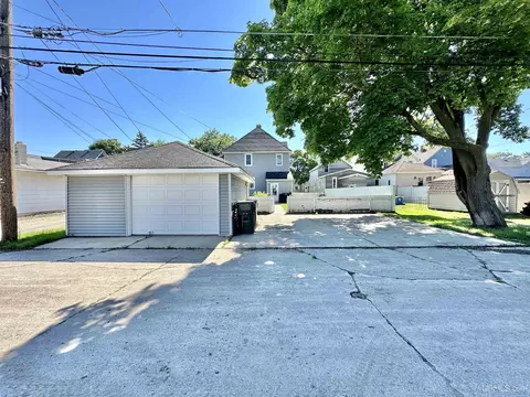 Exterior - 512 S 13th, Escanaba, MI 49829 photo 9 of 9