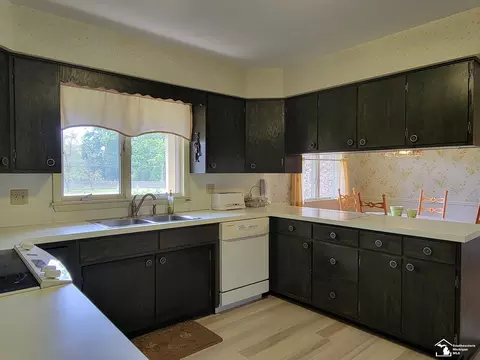 3770 N Custer, Monroe, MI 48162 photo 11