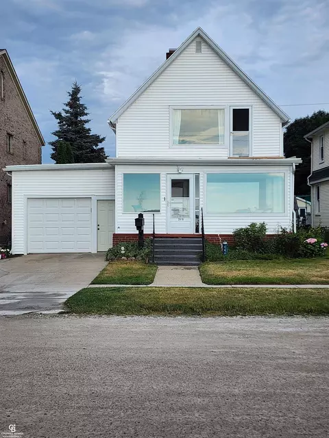 2919 Conger, Port Huron, MI 48060