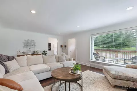 Living - 536 Budlong, Adrian, MI 49221 photo 4 of 6