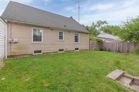 Exterior - 536 Budlong, Adrian, MI 49221 photo 4 of 7
