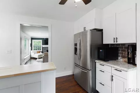 Kitchen - 536 Budlong, Adrian, MI 49221 photo 5 of 6
