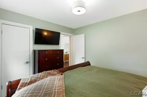 Bedroom - 536 Budlong, Adrian, MI 49221 photo 2 of 4