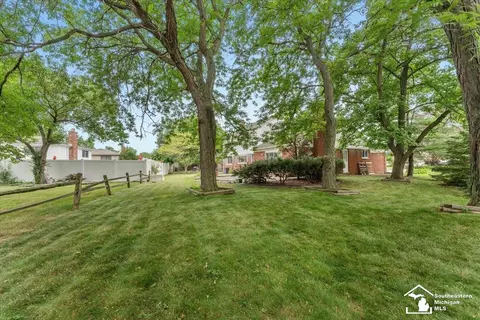 14715 Old Town, Riverview, MI 48193 photo 45