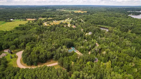 2576 Sandbridge, Gladwin, MI 48624 photo 12