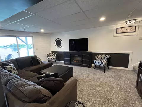 Living - 4440 Hamilton, Gladwin, MI 48624 photo 11 of 13