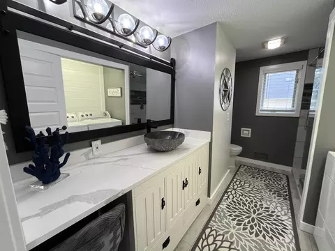 Bath - 4440 Hamilton, Gladwin, MI 48624 photo 3 of 10