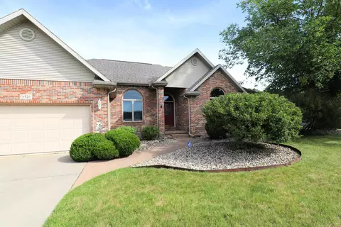Exterior - 6520 Stonebrook, Flushing, MI 48433 photo 2 of 12