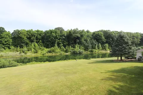 View/Area - 6520 Stonebrook, Flushing, MI 48433 photo 3 of 4