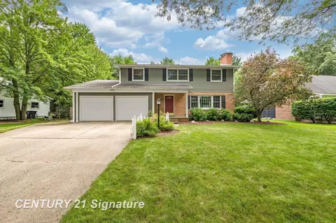 1900 Ardmore, Midland, MI 48642