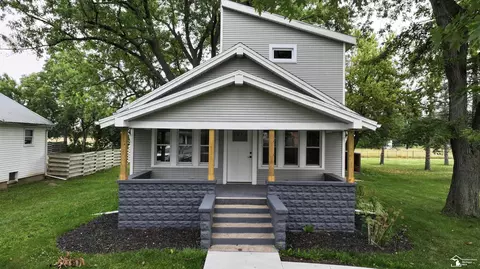 8494 Warren, Ottawa Lake, MI 49267