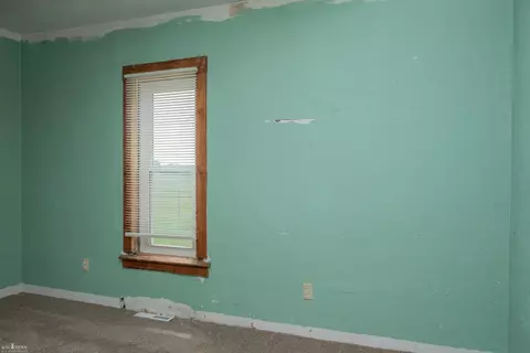 8488 State, Chesaning, MI 48616 photo 11