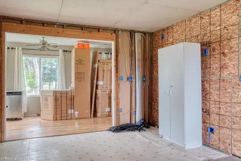 8488 State, Chesaning, MI 48616 photo 5