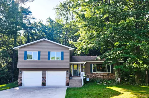 116 Veda, Marquette, MI 49855