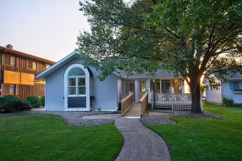 248 Killarney Bch, Bay City, MI 48706