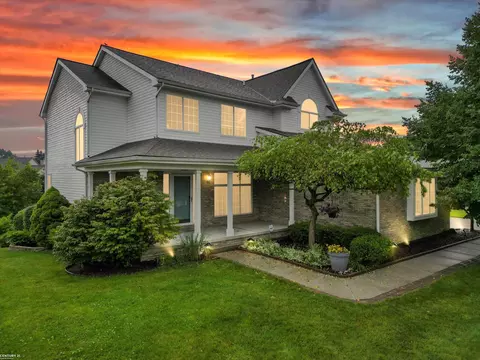 3801 Wingtip, Lake Orion, MI 48360