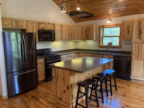Kitchen - 387 Ninth, Copper Harbor, MI 49918 photo 2 of 4