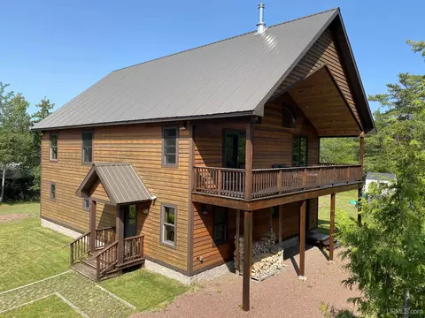 387 Ninth, Copper Harbor, MI 49918