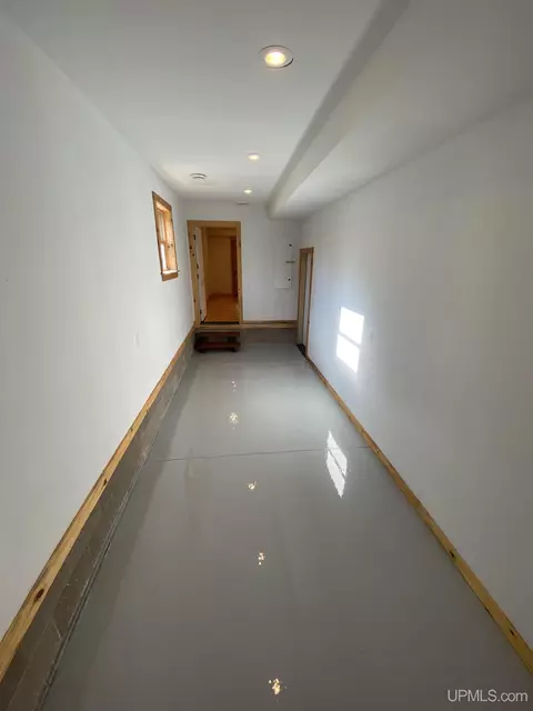Entry Way - 387 Ninth, Copper Harbor, MI 49918 photo 6 of 6