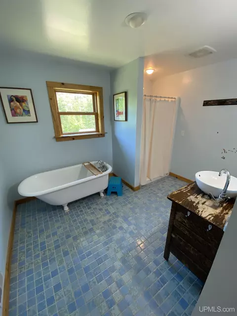 Bath - 387 Ninth, Copper Harbor, MI 49918 photo 3 of 5