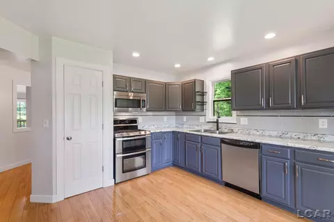 Kitchen - 12171 Grandview, Jerome, MI 49249 photo 2 of 5